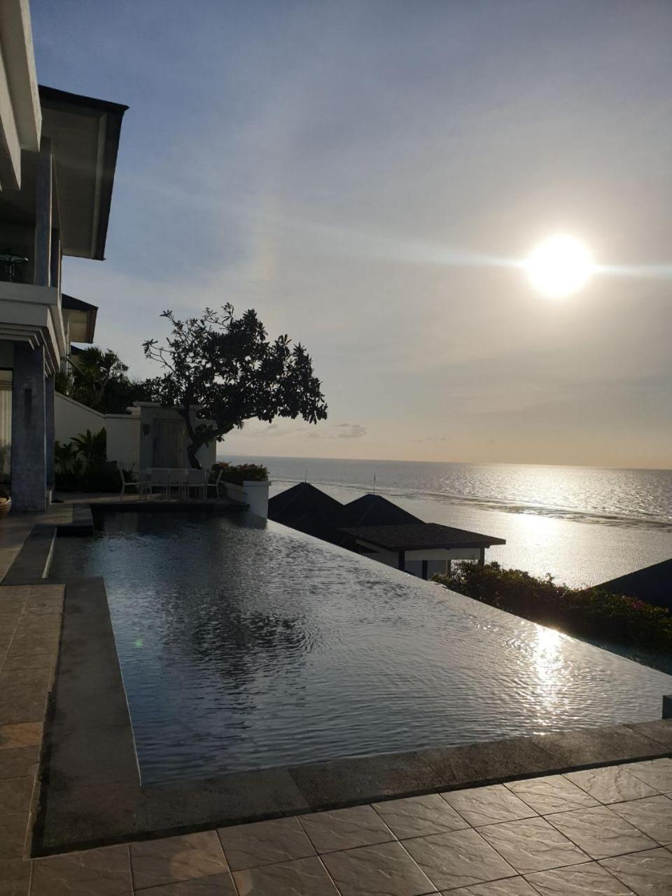 Nusa Dua Ocean View With Private Beach Exterior photo